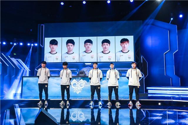 内线硬碰硬 内线硬碰硬