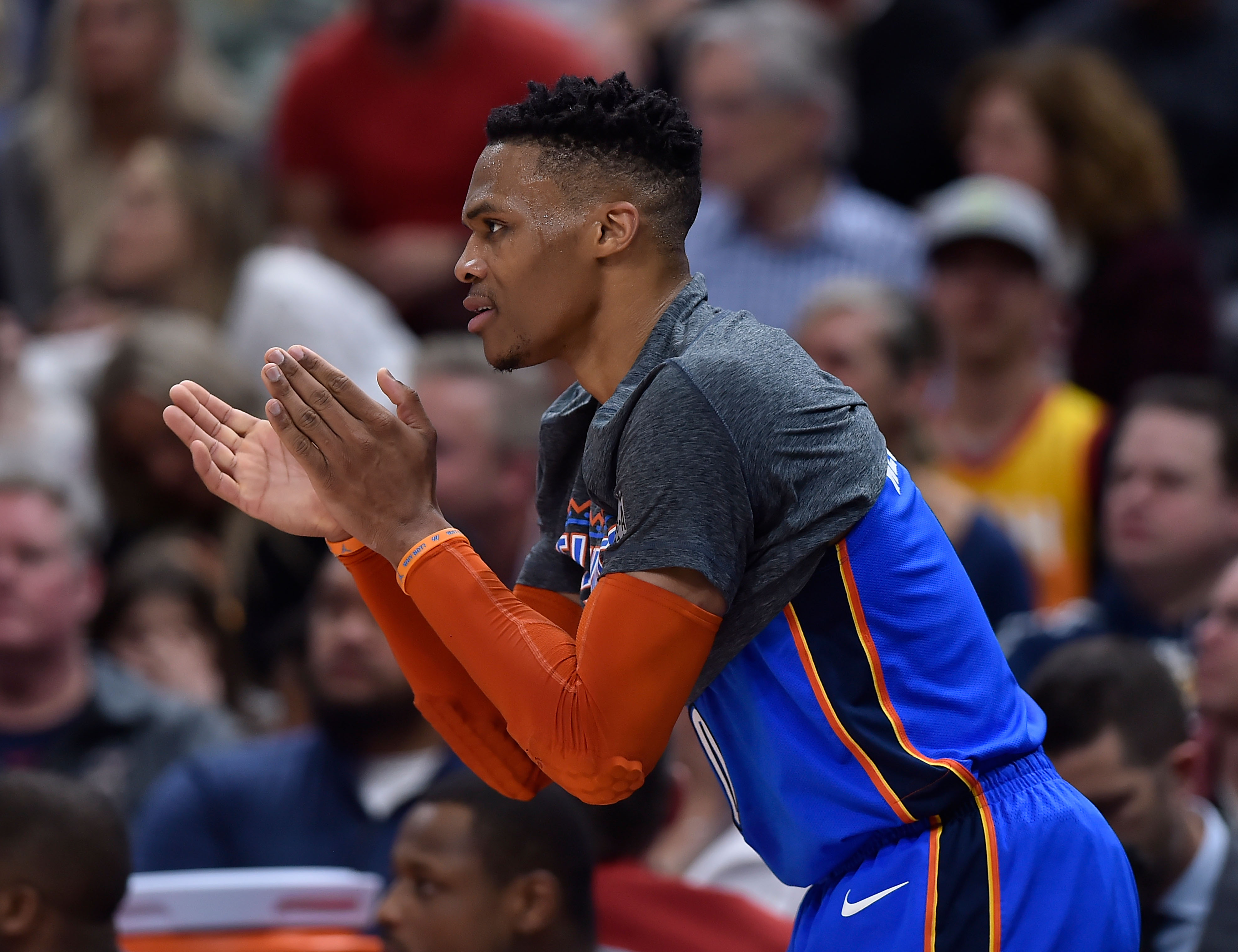 全场每一个 全场每一个